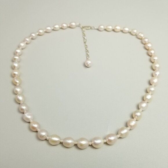 Vintage Light Pink Beaded Necklace with Sterling Silver Adjustable Clasp, Estate - Picture 6 of 7